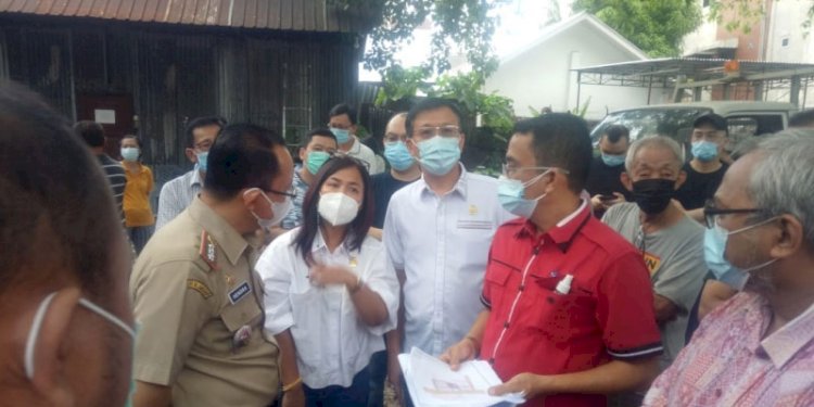 Ketua DPRD Medan, Hasyim bertemu warga yang menolak SPBU Shell Wahidin/Ist
