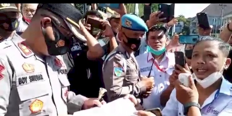 Aksi Solidaritas Wartawan Pemarangsiantar mengutuk pembunuhan Mara Salem Harahap/Ist
