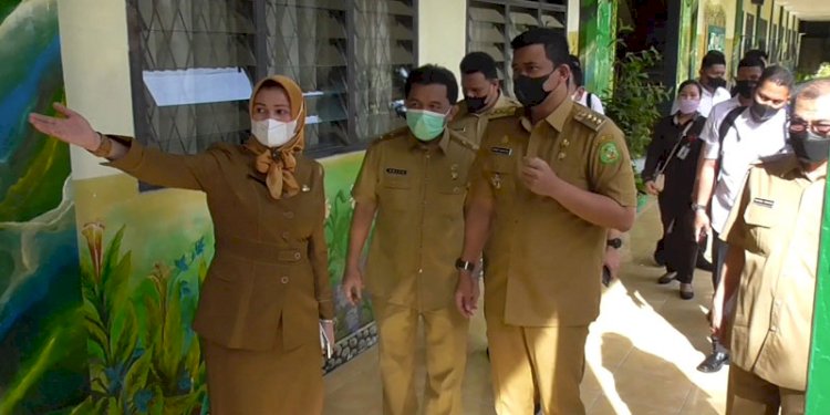 Bobby Nasution memantau Pembelajaran Tatap Muka di SMP Negeri 1 Medan/RMOLSumut
