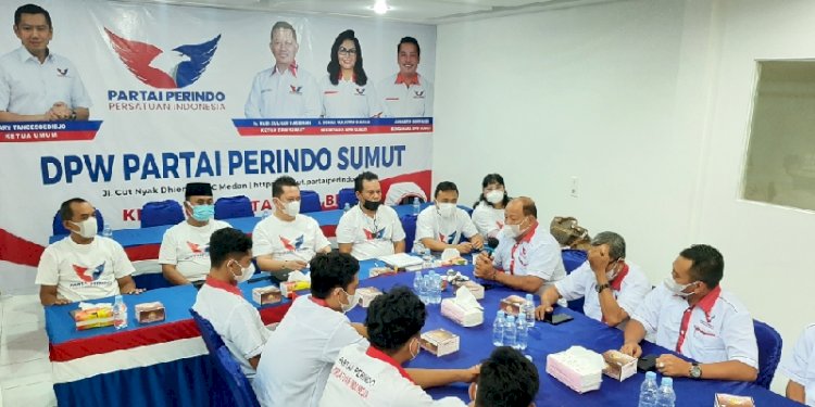 Pengurus DPD Perindo Labusel menjemput SK Kepengurusan di Kantor DPW Perindo Sumut/RMOLSumut