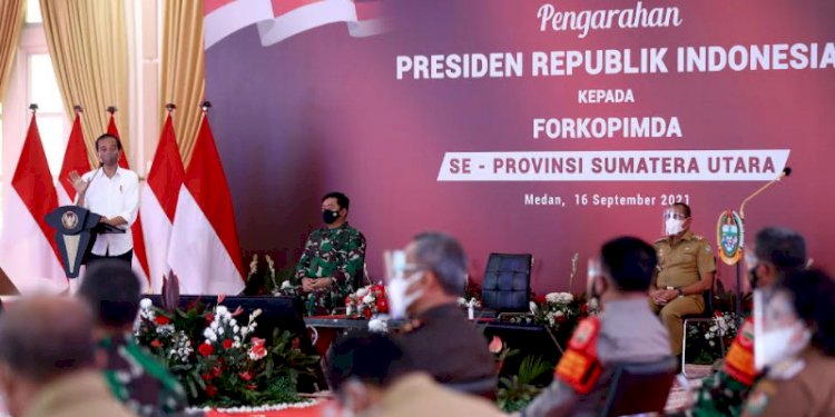 Presiden Joko Widodo memberikan pengarahan kepada Forkopimda se-Sumatera Utara di Aula Tengku Rizal Nurdin/ISt