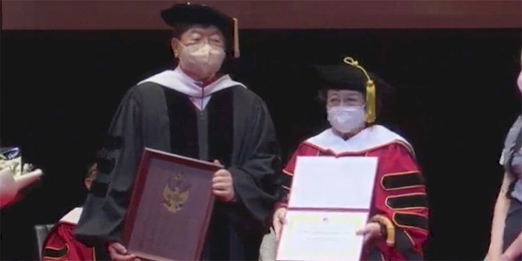  Megawati Soekarnoputri saat menerima gelar Profesor Honoris Causa di Korea Selatan/Repro