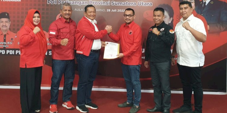 Penyerahan SK Surat Tugas memimpin Banteng Muda Indonesia Sumatera Utara/Ist