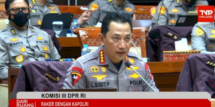  Kapolri Jenderal Listyo Sigit Prabowo dalam rapat dengar pendapat bersama Komisi III DPR RI di Komplek Parlemen, Senayan/Repro