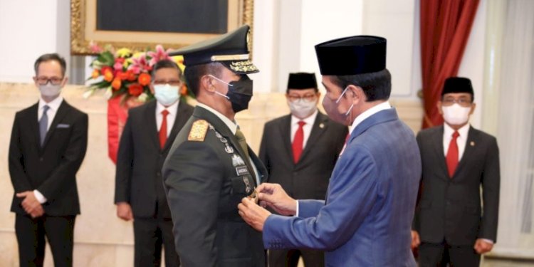 Presiden Joko Widodo melantik Jenderal Andika Perkasa sebagai Panglima TNI/Net