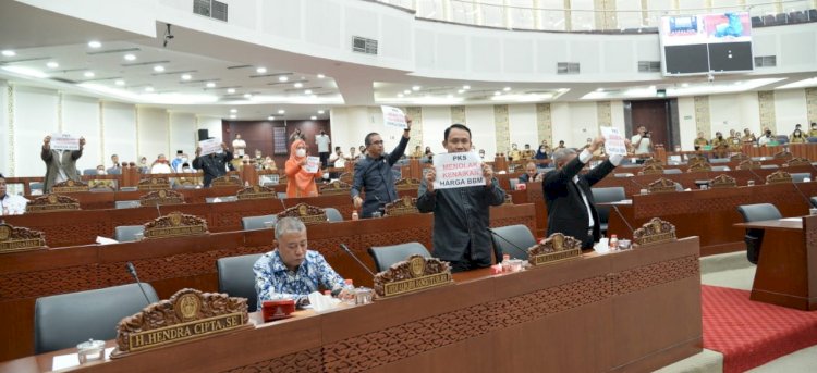 Fraksi PKS DPRD Sumut menolak kenaikan harga BBM/Ist