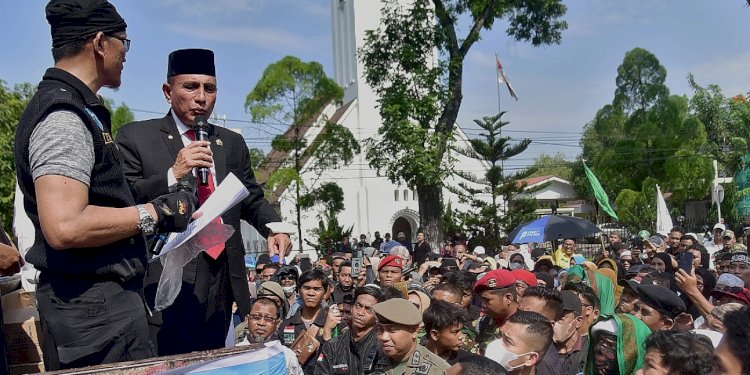 Gubernur Sumut Edy Rahmayadi sahuti pengunjuk rasa yang protes kenaikan harga BBM/Ist