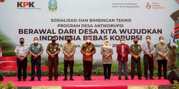 Ketua KPK Firli Bahuri dan Forkopimda Jawa Timur pada sosialisasi dan bimbingan teknis Desa Antikorupsi/Ist