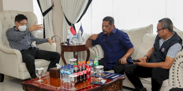 Aulia Andri bersama Rahudman Harahap saat bertemu Ketua DPW Nasdem Sumut, Iskandar ST/Ist