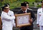 Bobby Nasution Terima Anugerah Tanda Kehormatan Satyalancana Karya Bhakti Praja Nugraha